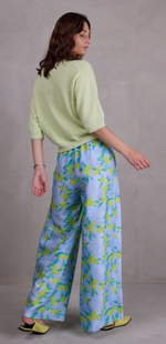 Lade das Bild in den Galerie-Viewer, Hose &quot;Freddy&quot;, Limoncello Flowers
