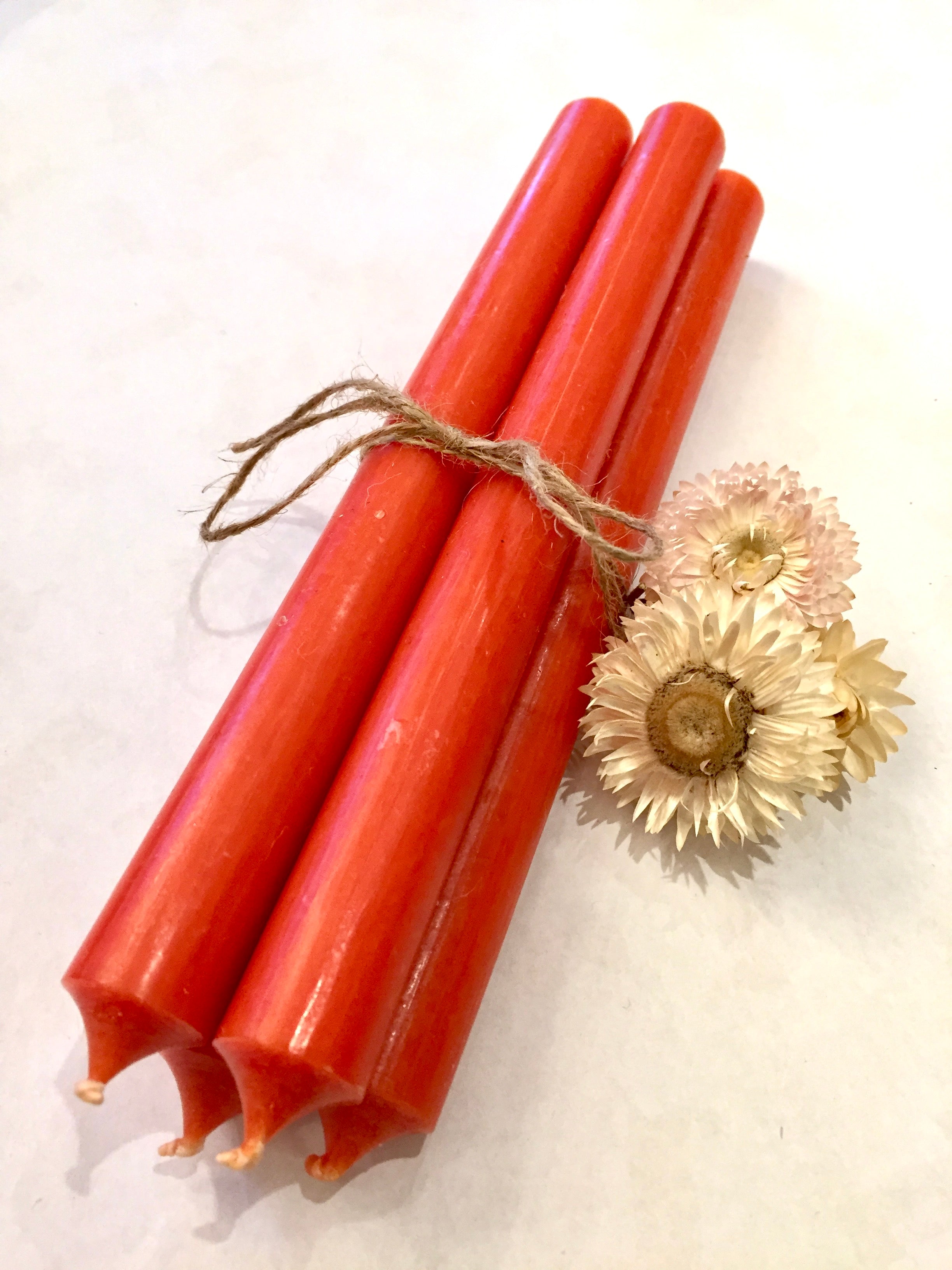 4 Stabkerzen in Weihnachtsrot, Lang